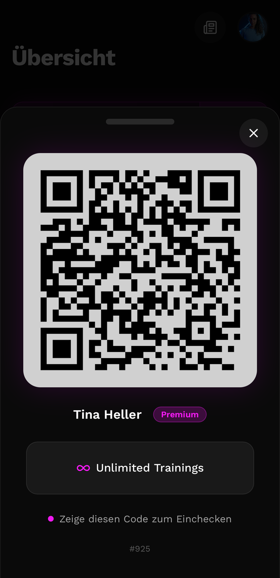 Der Check-in-Code in der App: ein großer QR-Code, darunter Name, Mitgliedschaft und der Hinweis, ihn zum Einchecken zu zeigen