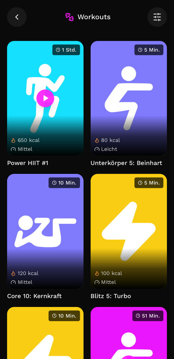 Die Workouts in der App: Kacheln mit Dauer, Kalorien und Schwierigkeit